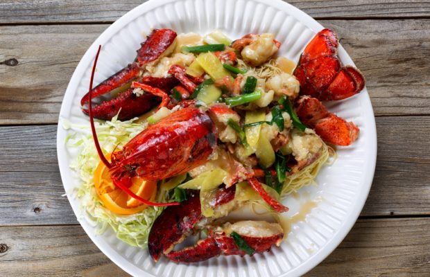 Wegmans: The lobsters are coming!
