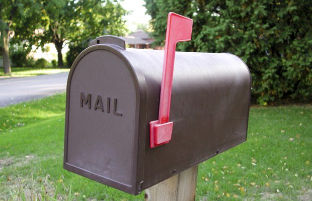 Hollywood: Postwoman…Cher?