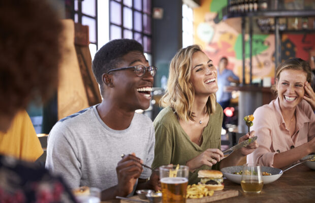 The new restaurant etiquette 🍽