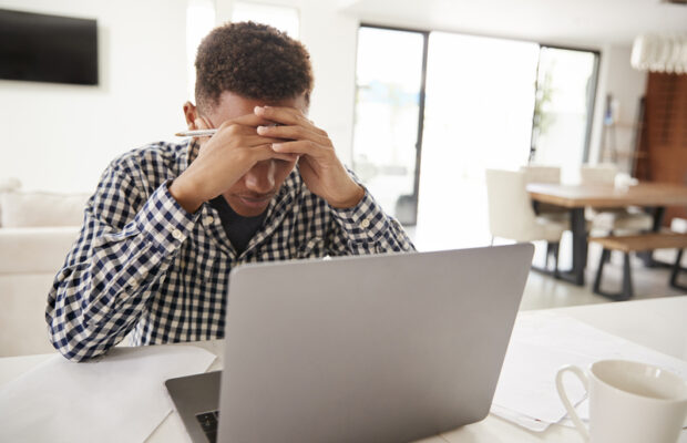 Avoiding online holiday scams